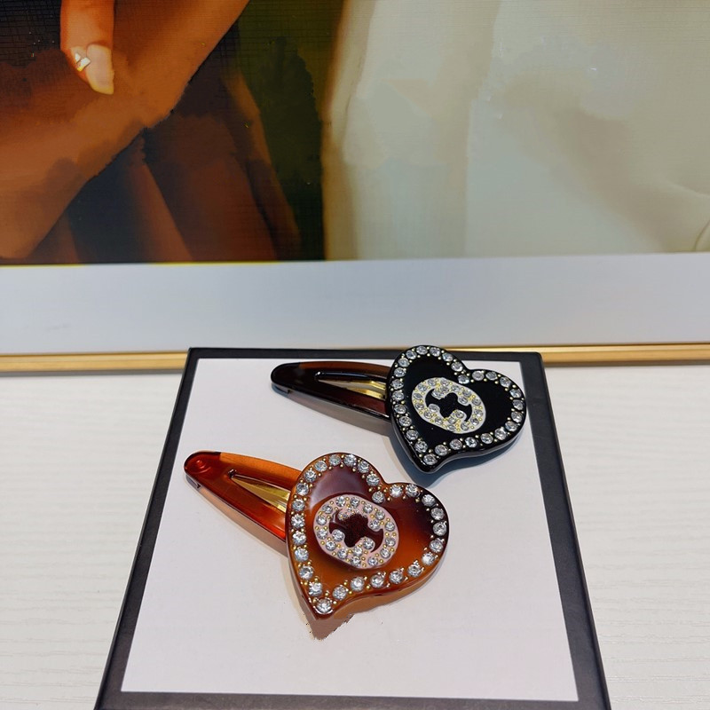 2Colors G Letter Classic Luxury Hair Clips Women Rhinestone Diamond Barrettes for Gift Party Fashion Hair Accessories HairJewelry
2Colors G Letter Classic Luxury Hair Clips Women Rhinestone Diamond Barrettes for Gift Party Fashion Hair Accessories HairJewelry