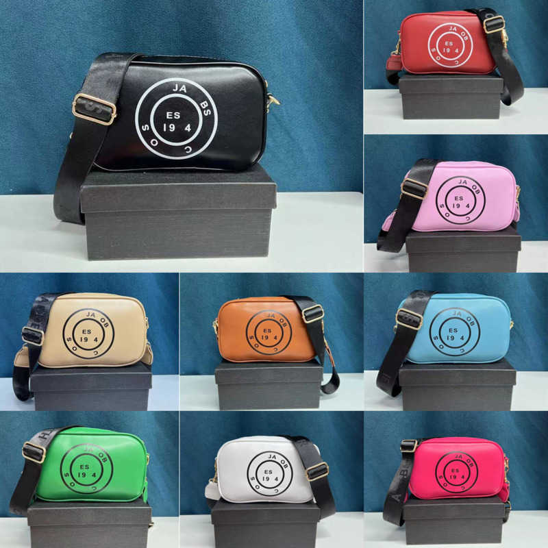 Womens Bag 2023 New Should Bag Fashion Versatile Texture Small Square Bag Messenger Bags Without Box, Pink19
Womens Bag 2023 New Should Bag Fashion Versatile Texture Small Square Bag Messenger Bags Without Box, Pink19