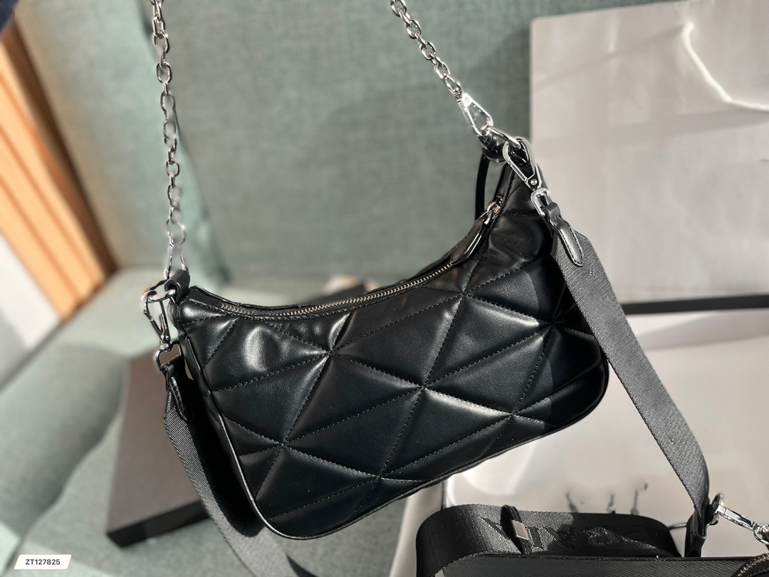 2022 New 2 in 1 Evening Bag Tote Fashion Handbag Women SS21 Cross Body Bags Cow skin Shoulder Luxury Brand Designer Crossbody Female Mobile Phone Purses, White
2022 New 2 in 1 Evening Bag Tote Fashion Handbag Women SS21 Cross Body Bags Cow skin Shoulder Luxury Brand Designer Crossbody Female Mobile Phone Purses, White