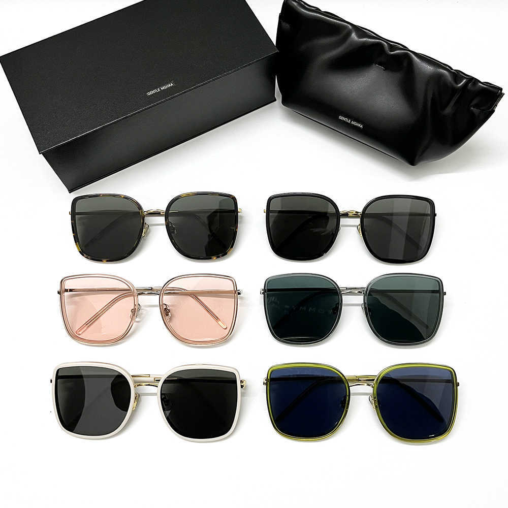 Sunglasses 2020 Women Oversized Sunglasses Luxury Brand BIBI Sunglasses Star Sunglass Fashion Lady Vintage Sunglasses With Luxury Package G230206
Sunglasses 2020 Women Oversized Sunglasses Luxury Brand BIBI Sunglasses Star Sunglass Fashion Lady Vintage Sunglasses With Luxury Package G230206