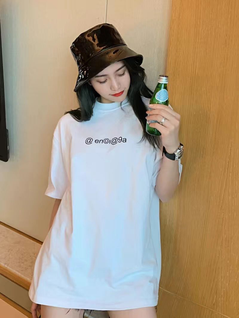 Men Shirt Designer For Mens T Womens Shirts Fashion tshirt With Letters Casual Summer Short Sleeve Man Tee Woman Clothing 16UT, White
Men Shirt Designer For Mens T Womens Shirts Fashion tshirt With Letters Casual Summer Short Sleeve Man Tee Woman Clothing 16UT, White