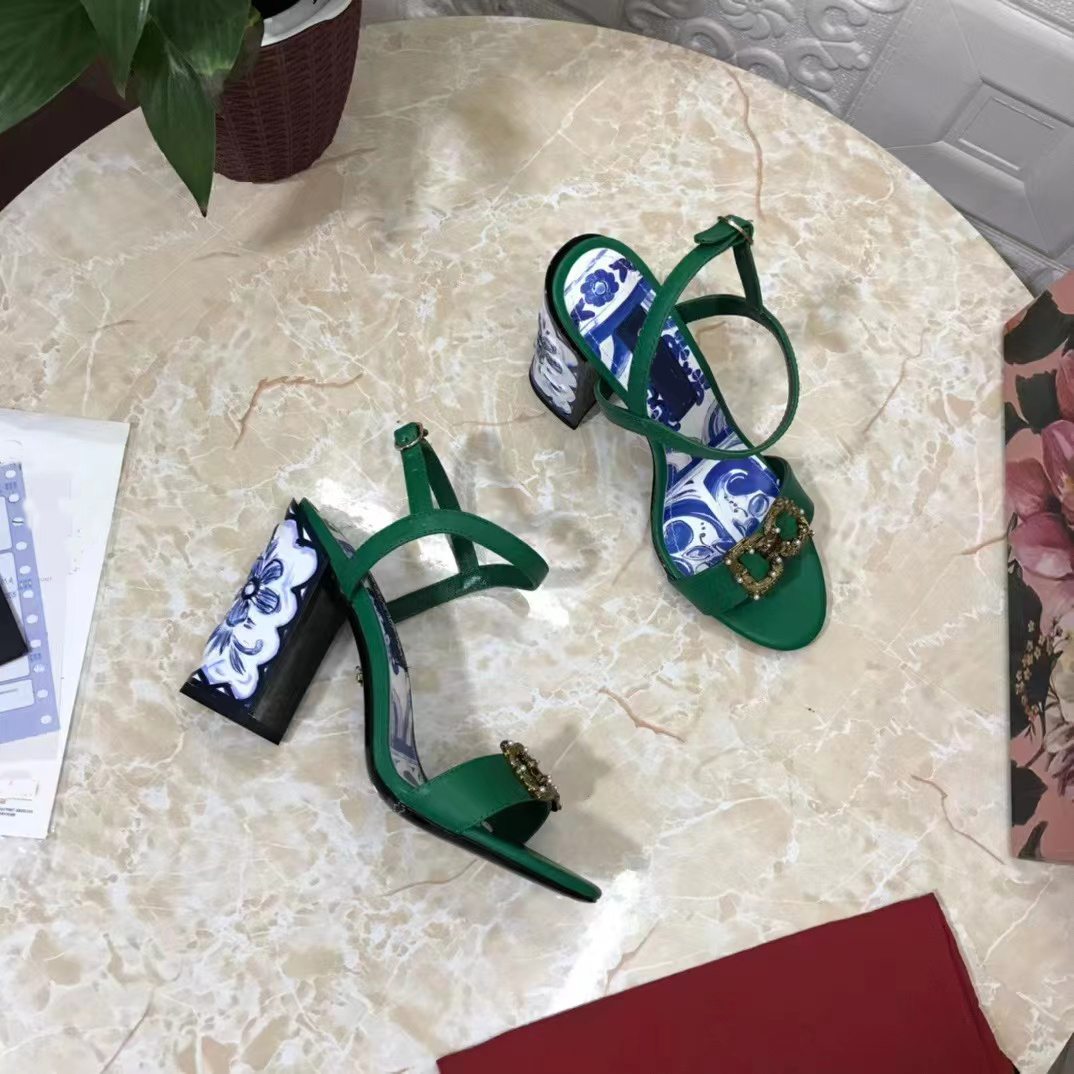 High-heeled shoes open-toe dress sandals women's leather printing fashion metal buckle shoes luxury designer sexy 10.5CM summer leather shoe size 34-43, Blue
High-heeled shoes open-toe dress sandals women's leather printing fashion metal buckle shoes luxury designer sexy 10.5CM summer leather shoe size 34-43, Blue