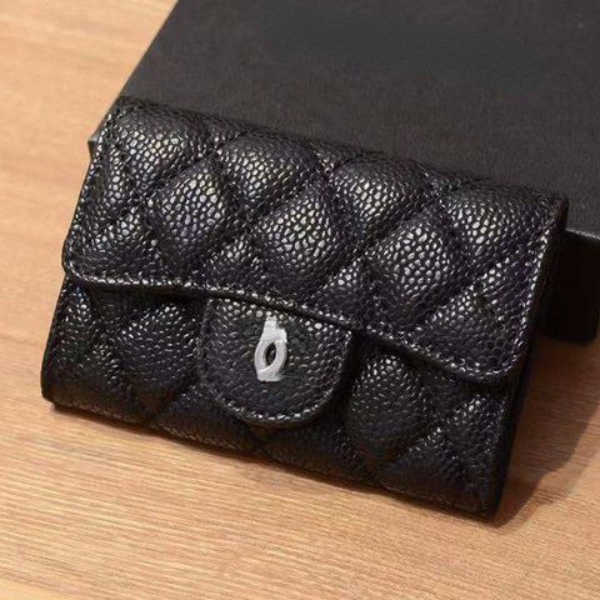 Brand Designer Change Purse Card pack Cow Pickup Bag 2023 New Zero Purse Leather Caviar Rhombus Key Coin Foreign Trade Wholesale Shipment Factory Direct Sale, Gold button with caviar
Brand Designer Change Purse Card pack Cow Pickup Bag 2023 New Zero Purse Leather Caviar Rhombus Key Coin Foreign Trade Wholesale Shipment Factory Direct Sale, Gold button with caviar