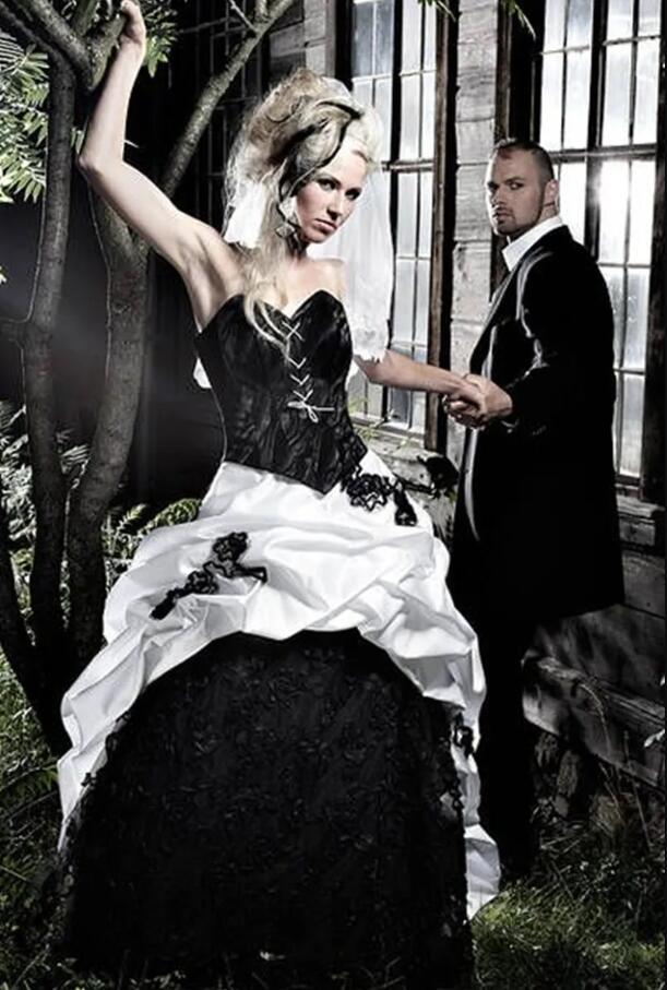 Vintage Black And White Gothic a-line Wedding Dresses Victorian lace-up Corset Detachable Skirt 2 In 1 Masquerade bridal gowns