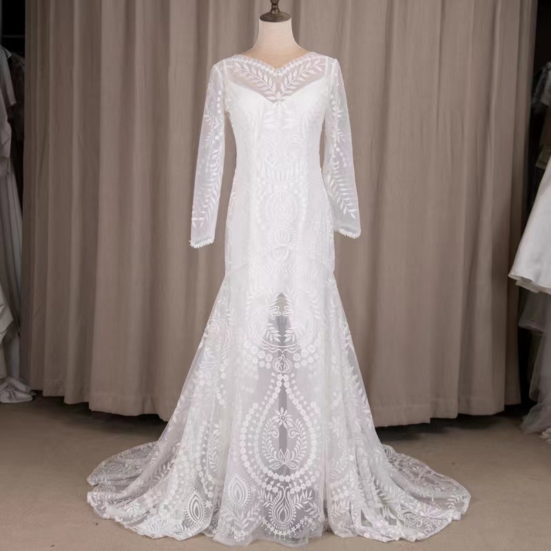 Country Lace Mermaid Wedding Dresses Long Sleeves Backless V-Neck Sexy Beach Bridal Gowns Champagne And Ivory Long Bohemian Bride Wear Court Train Sum