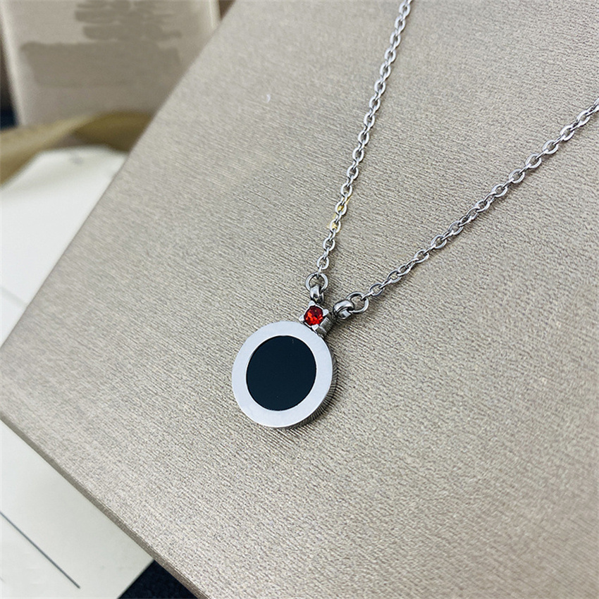 Diamond Pendant Designer Necklaces Charms Luxury Womens Necklace Silver Gold Custom Chain Weeding Stainless Steel vintage Jewellery Valentines Day Gift
Diamond Pendant Designer Necklaces Charms Luxury Womens Necklace Silver Gold Custom Chain Weeding Stainless Steel vintage Jewellery Valentines Day Gift