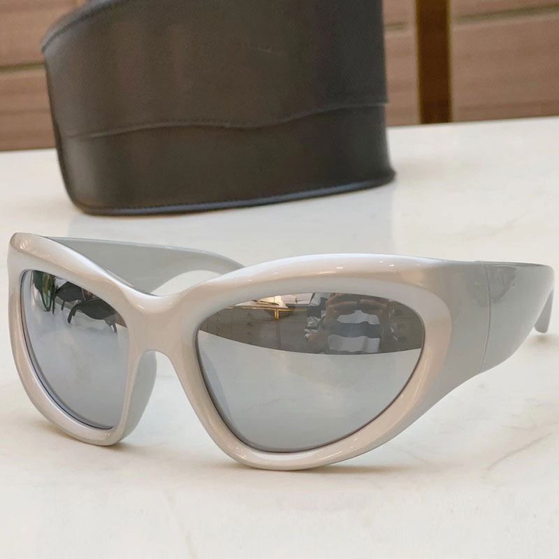 Fashion Brand Silvery Sun With Sunglasses Mens Designer Sunglasses 0228 Womens D-Frame Shape Nylon Self-Driving Travel Vacation Beach Glasses 0228S
Fashion Brand Silvery Sun With Sunglasses Mens Designer Sunglasses 0228 Womens D-Frame Shape Nylon Self-Driving Travel Vacation Beach Glasses 0228S