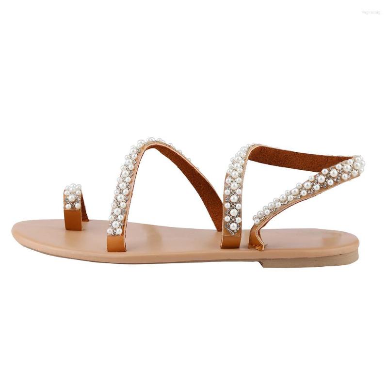 2025 S Fashion Designer Sandals Summer Flat Sweet Boho Pearl Decoration Women Beach Sand Holiday Shoes Leather Flats