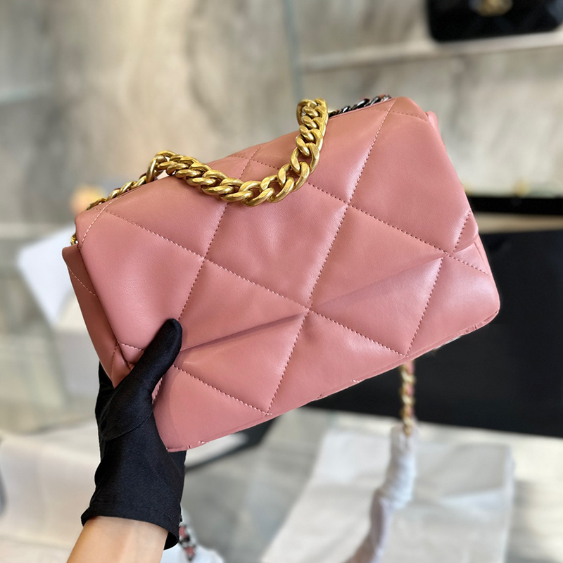 CC Bag Shoulder Bags Womens 19 Series Lambskin Quilted Bags With Serial Number Chain Handle Totes Two-tone Chain Crossbody Shoulder Purse Tu, Box
CC Bag Shoulder Bags Womens 19 Series Lambskin Quilted Bags With Serial Number Chain Handle Totes Two-tone Chain Crossbody Shoulder Purse Tu, Box
