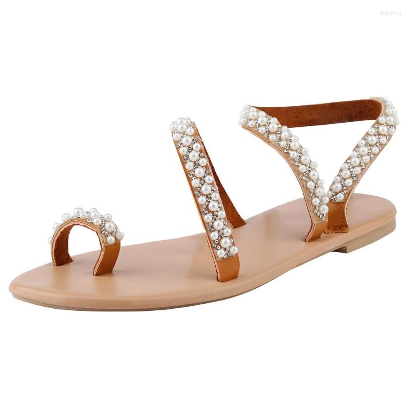 2025 S Fashion Designer Sandals Summer Flat Sweet Boho Pearl Decoration Women Beach Sand Holiday Shoes Leather Flats