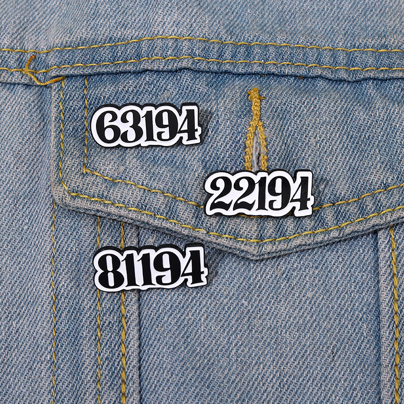 Women String Of Numbers Brooches For Cowboy Clothing Lapel Pin Figure Model Black Alloy Enamel European Ornament
Women String Of Numbers Brooches For Cowboy Clothing Lapel Pin Figure Model Black Alloy Enamel European Ornament