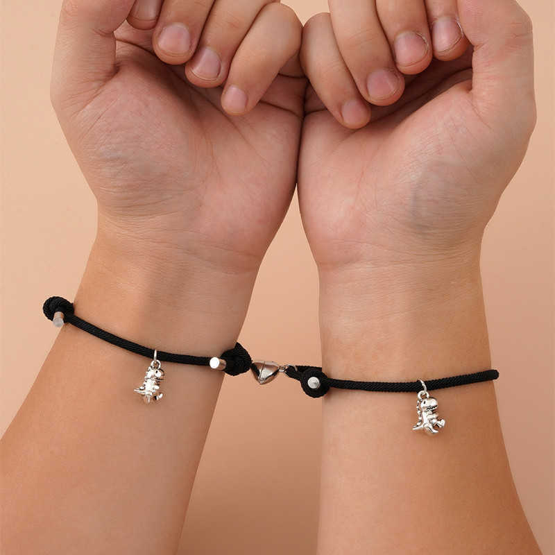 Link Chain 2pc Magnetic Couple Bracelets for Women Men Dinosaur Attraction Pendant Matching Bracelet Lover Gifts for Girlfriend Best Friend G230208