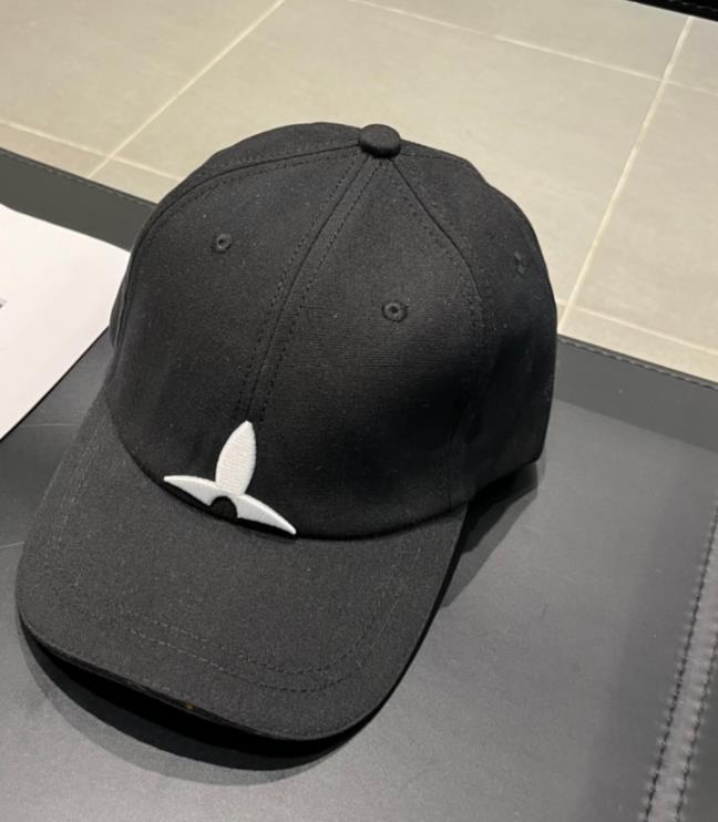 Cotton Baseball Ball hats Caps for Women and Men Black White Designer 2023 New Fashion bone Curved visor Casquette Snapback Cap Hip hop Streetwear Hat Lovers Gifts
Cotton Baseball Ball hats Caps for Women and Men Black White Designer 2023 New Fashion bone Curved visor Casquette Snapback Cap Hip hop Streetwear Hat Lovers Gifts