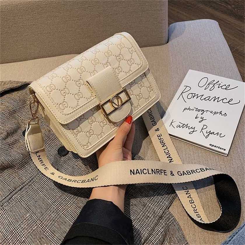 32% OFF Handbag High quality 2023 new bag red messenger Korean women's wide shoulder belt small square, Creamy-white
32% OFF Handbag High quality 2023 new bag red messenger Korean women's wide shoulder belt small square, Creamy-white