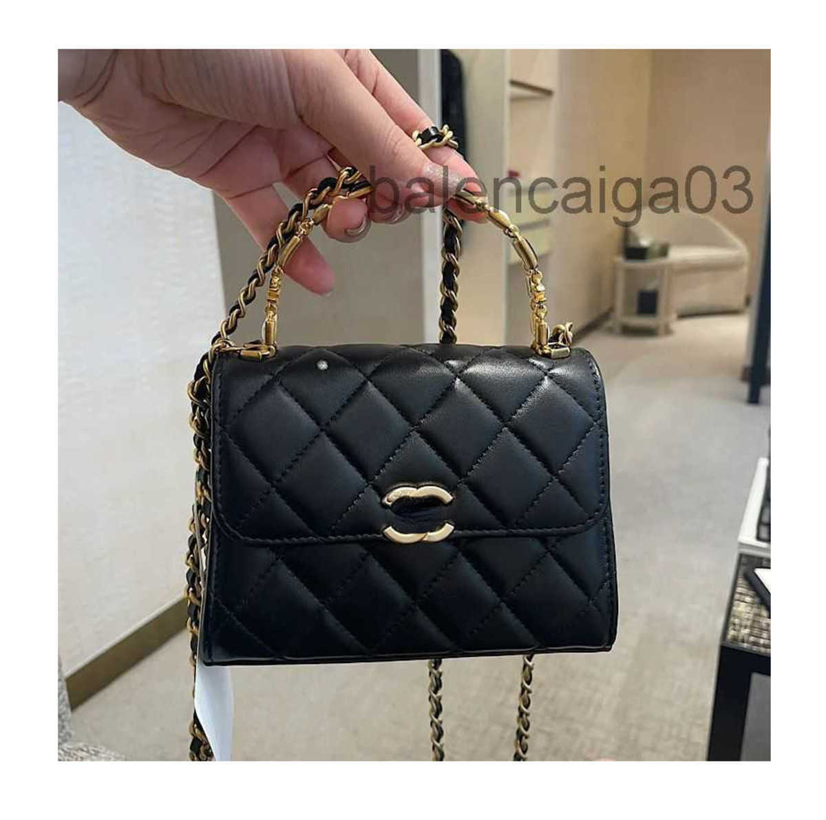 Designer Channel Bag Tote Shoulder Handbag CC Wallet Casual Women Fashion Luxurious Rhombic Chain Handheld Small Enamel Makeup Crossbody Bag L6IN H5IN W2IN, Full package in black
Designer Channel Bag Tote Shoulder Handbag CC Wallet Casual Women Fashion Luxurious Rhombic Chain Handheld Small Enamel Makeup Crossbody Bag L6IN H5IN W2IN, Full package in black