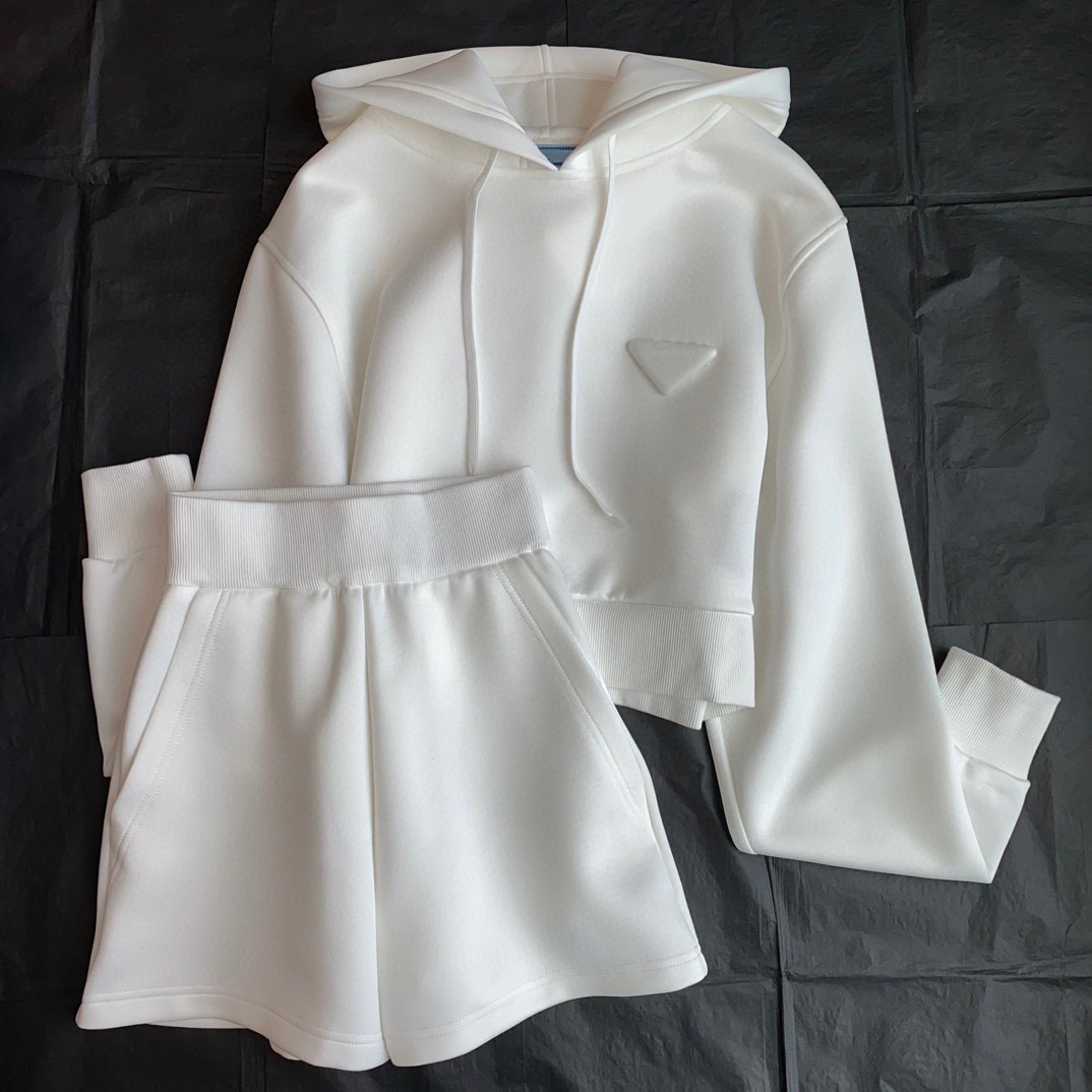 Womens tracksuits designer suit fashion spring summer casual long-sleeved hoodie shorts two-piece set Women' Clothing Size -L, White
Womens tracksuits designer suit fashion spring summer casual long-sleeved hoodie shorts two-piece set Women' Clothing Size -L, White