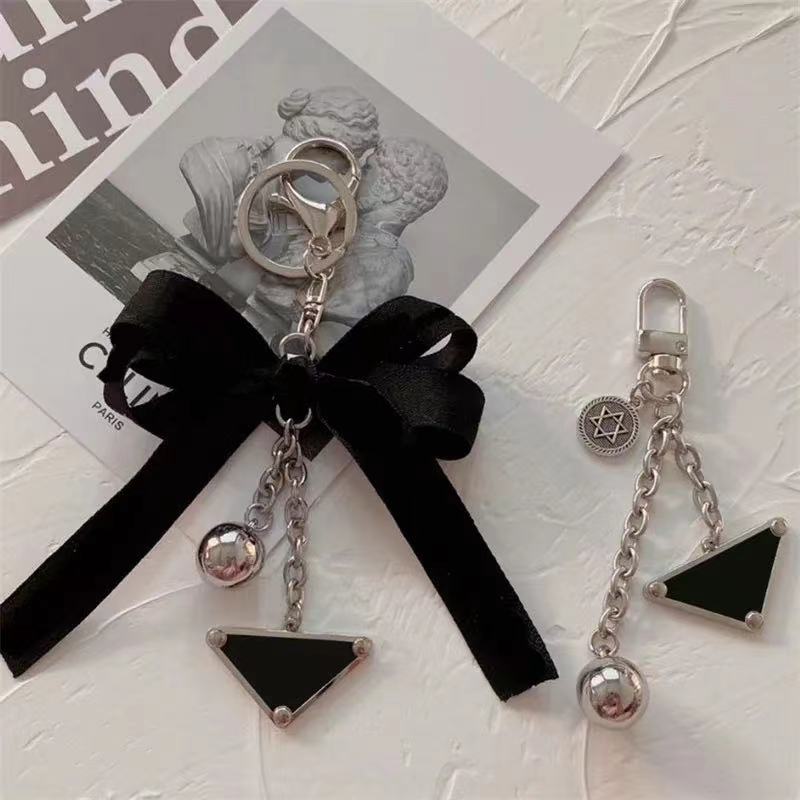 Keychain Designer Mens Car Keychains Luxury Cars Keyring Womens Lover Couple Handmade Carabiner Key Chain Bags Pendant Lanyards For Phone
Keychain Designer Mens Car Keychains Luxury Cars Keyring Womens Lover Couple Handmade Carabiner Key Chain Bags Pendant Lanyards For Phone