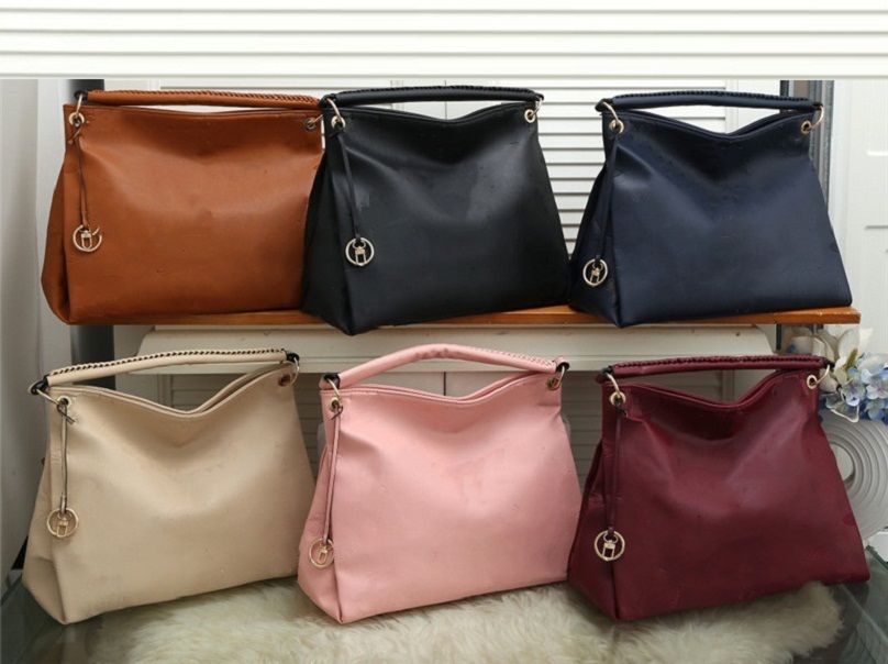 Damier azur Artsy Embossed Big Flower Women bag Luxury Designer New Style Marmont Shoulder Bags CrossBody HandBag woman shopping Handbags large capacity leather, Embossed deep blue
Damier azur Artsy Embossed Big Flower Women bag Luxury Designer New Style Marmont Shoulder Bags CrossBody HandBag woman shopping Handbags large capacity leather, Embossed deep blue