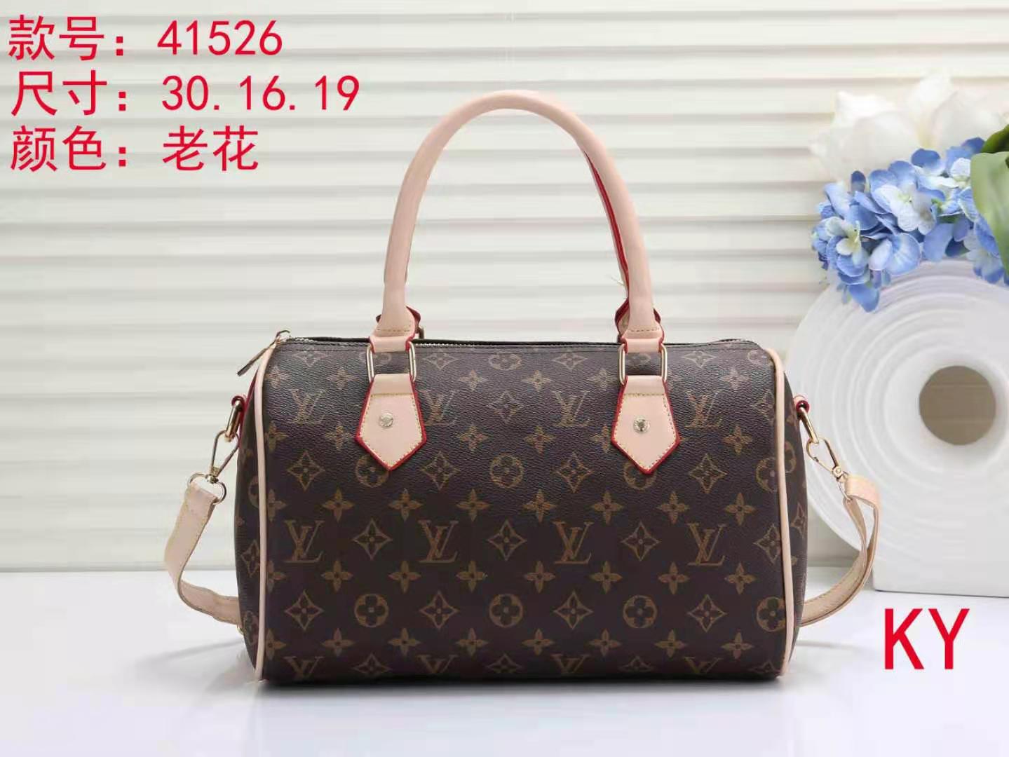 Luxurys Designers Bags Women bag shoulder Louis Vuitton LV Messenger bags Classic Style Fashion Lady Totes handbags purse wallet with small wallet W044
Luxurys Designers Bags Women bag shoulder Louis Vuitton LV Messenger bags Classic Style Fashion Lady Totes handbags purse wallet with small wallet W044