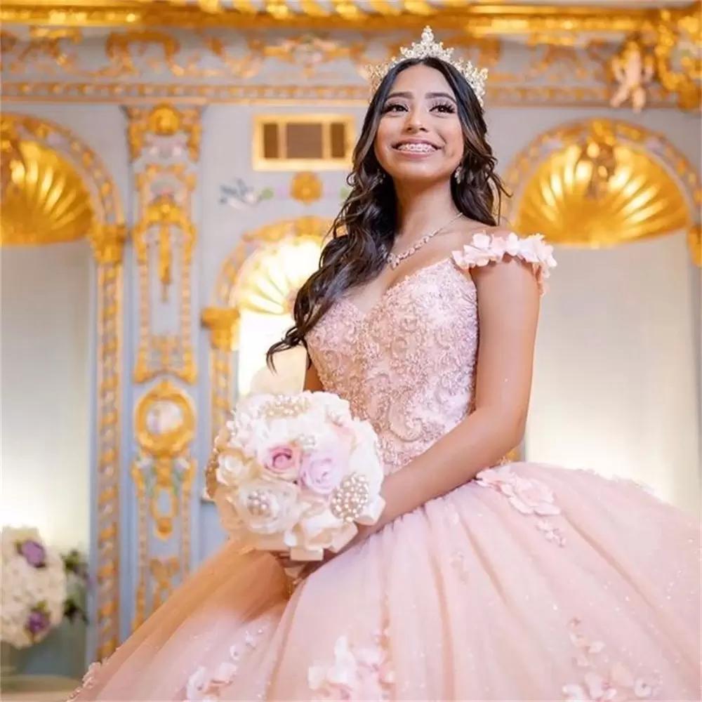 Pink Ball Gowns Quinceanera Dresses Flowers Lace Sweetheart Off The Shoulder Sweet 15 Girls Princess Prom Dress Vestidos De Bc14543