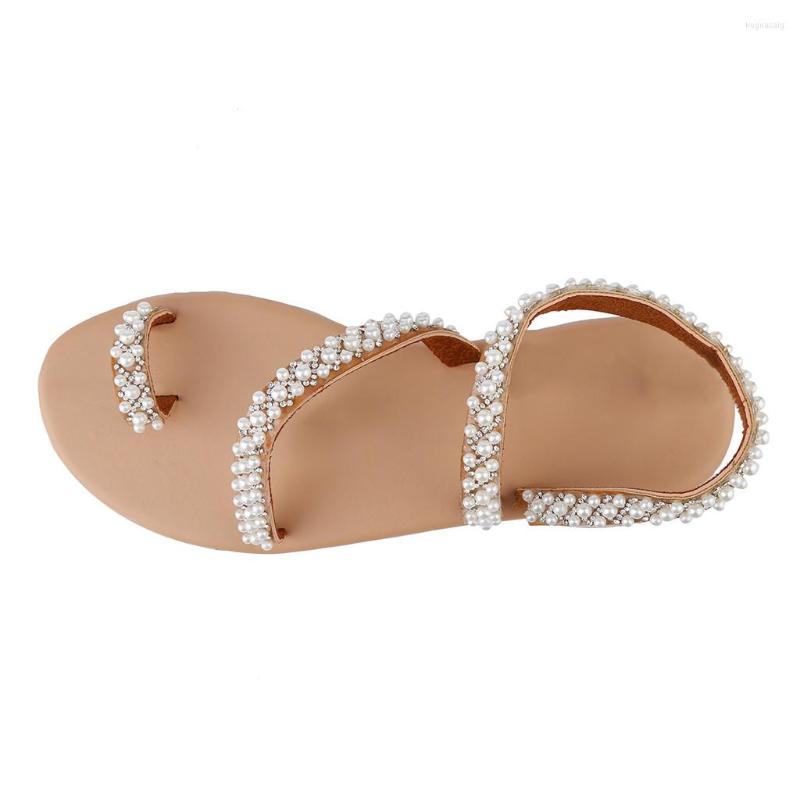 2025 S Fashion Designer Sandals Summer Flat Sweet Boho Pearl Decoration Women Beach Sand Holiday Shoes Leather Flats