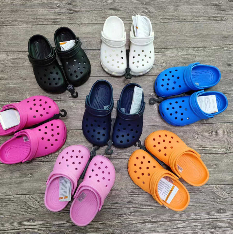 Kids Flip Flop Slippers Designer Toddlers croc Sandals Hole Slipper Clog Boys Girls Beach Shoes Infants Baby Casual Summer Youth Children Slides Light Garden Shoes, Real pcs pls contact
Kids Flip Flop Slippers Designer Toddlers croc Sandals Hole Slipper Clog Boys Girls Beach Shoes Infants Baby Casual Summer Youth Children Slides Light Garden Shoes, Real pcs pls contact