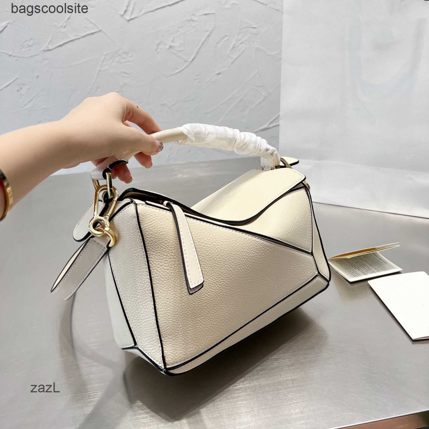 Loews Splice Puzzle Fashion Bag Bags Spain Crossbody Cow Leather Men's Women's Handbag Large Capacity One Shoulder I2B3
Loews Splice Puzzle Fashion Bag Bags Spain Crossbody Cow Leather Men's Women's Handbag Large Capacity One Shoulder I2B3