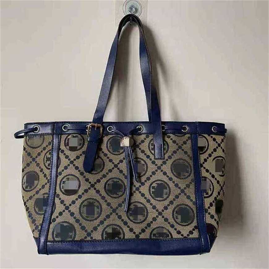 26% OFF Handbag High quality 2023 new bag red same women's cloth printing Tote shoulder diagonal shopping large, White7
26% OFF Handbag High quality 2023 new bag red same women's cloth printing Tote shoulder diagonal shopping large, White7