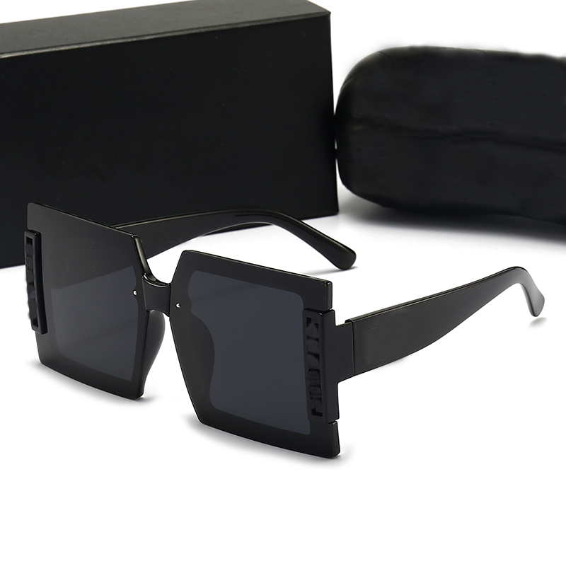Fashion Designer Sunglasses Classic Eyeglasses Goggle Outdoor Beach Sun Glasses For Man Woman frame Vintage eyeglasses
Fashion Designer Sunglasses Classic Eyeglasses Goggle Outdoor Beach Sun Glasses For Man Woman frame Vintage eyeglasses