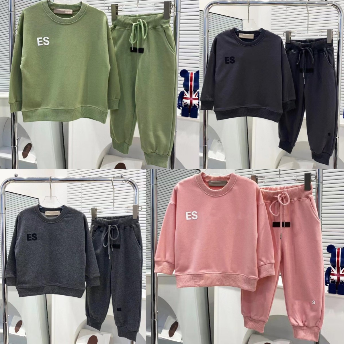 Kids Clothes Essential Baby Sets fears Tracksuites Designer Casual Children Youth Long Sleeve Pullover Pants kid Infants Letter Printed Hoody Sweatshi 78bs#
Kids Clothes Essential Baby Sets fears Tracksuites Designer Casual Children Youth Long Sleeve Pullover Pants kid Infants Letter Printed Hoody Sweatshi 78bs#
