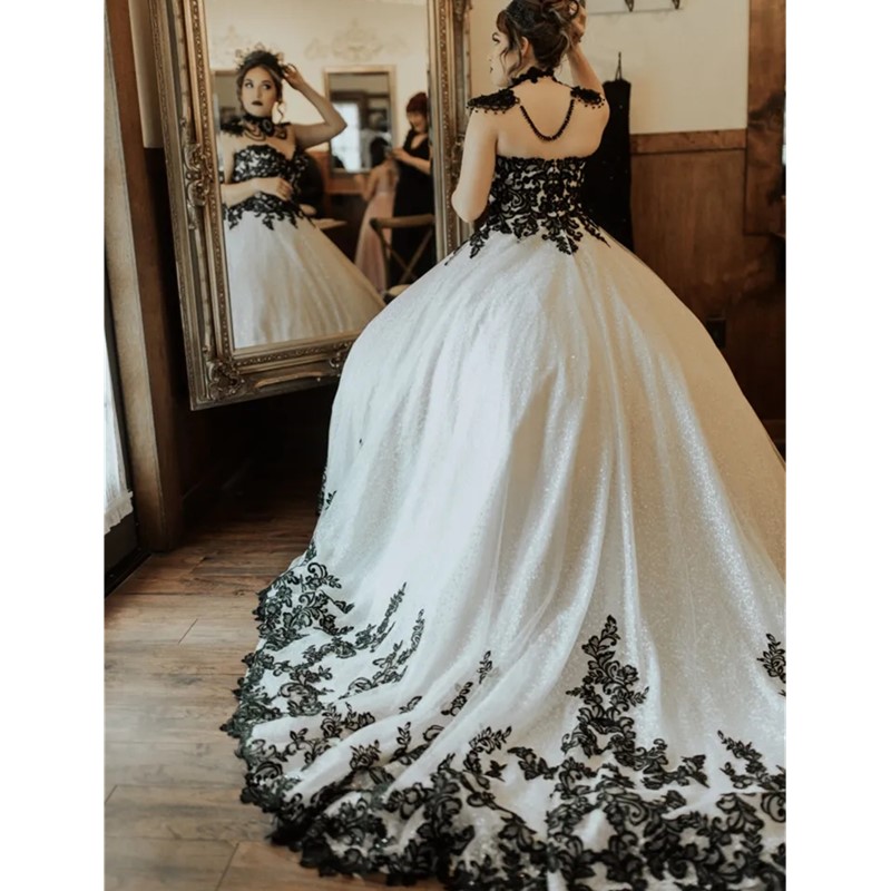 2023 Glamorous Lace Ball Gown Weeding Dresses high neck Appliqued Bridal Gowns Plus Size Backless Sweep Train Wedding Dress