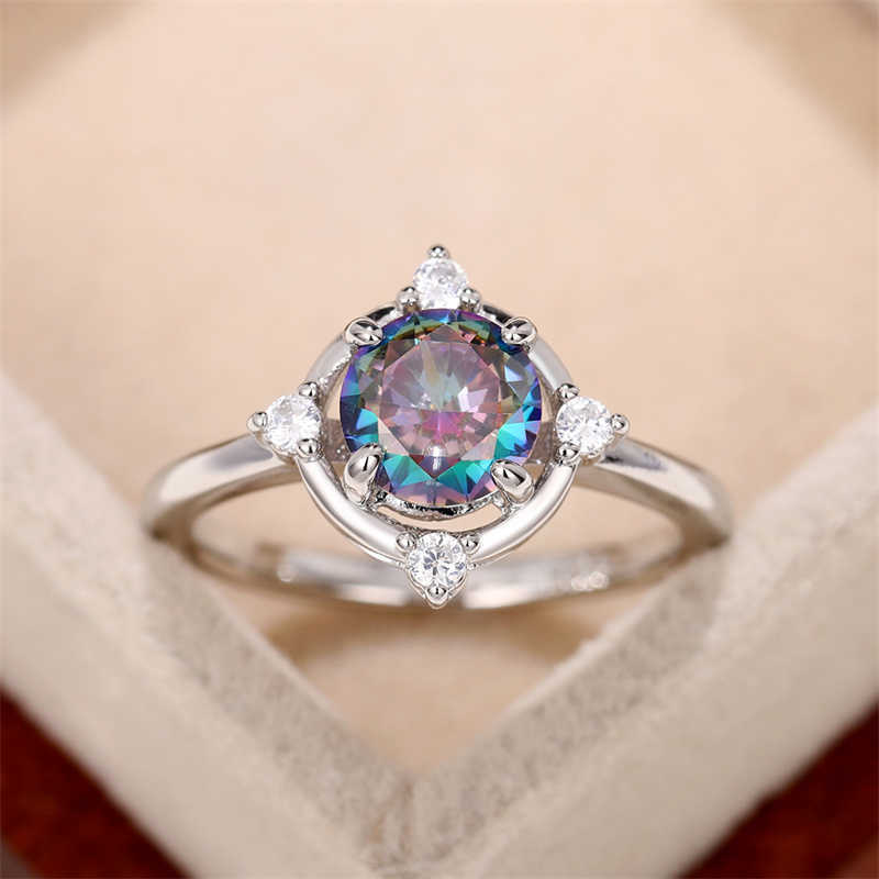 Solitaire Ring Huitan Funny Colored Cubic Zirconia Round Rings for Women Exquisite Finger Accessories Party Birthday Gift New Fashion Jewelry Y2302