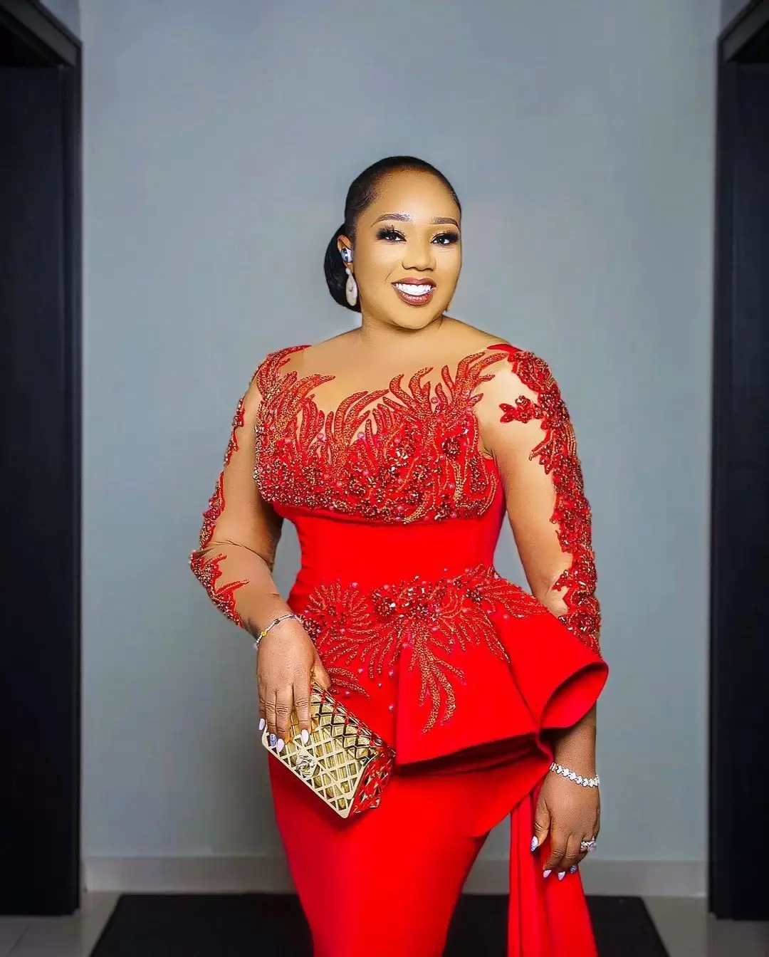 Aso Ebi Red Sheath Evening Dresses Shiny Beads Lace Applique Long Sleeves Ankle Length Satin African Prom Dress Peplum Celebrity Party Gown For Black 