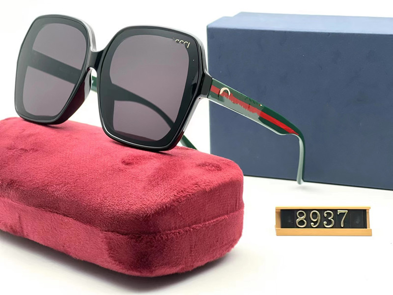 luxury Sunglasses Designer brand letter womens Mens Goggle senior Eyewear For Women eyeglasses frame Vintage Fashion trend classic
luxury Sunglasses Designer brand letter womens Mens Goggle senior Eyewear For Women eyeglasses frame Vintage Fashion trend classic