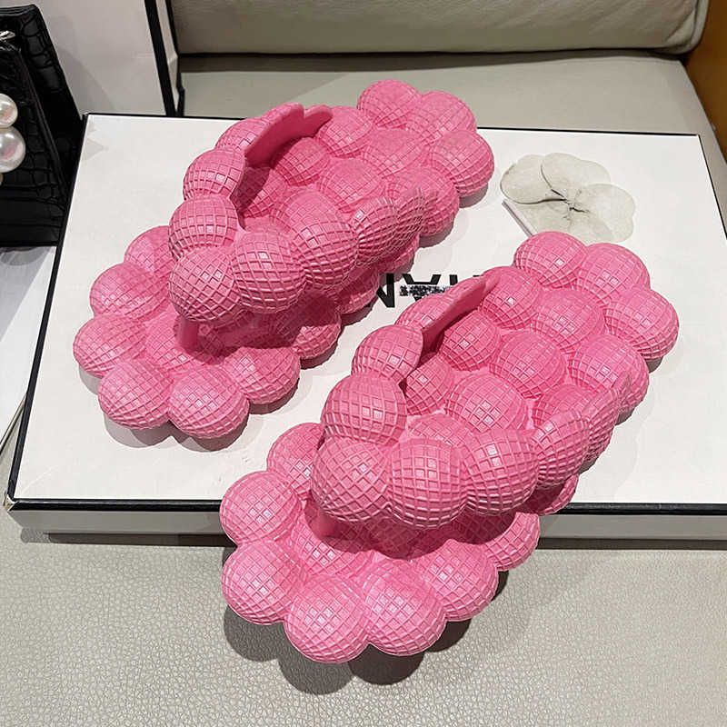Slippers 2023 Fashion Bubble Thong Flip Flops Summer Women Thick Sole Comfy Cloud Slippers Men Outdoor Beach Slides Non Slip Soft Sandals R230210, Green
Slippers 2023 Fashion Bubble Thong Flip Flops Summer Women Thick Sole Comfy Cloud Slippers Men Outdoor Beach Slides Non Slip Soft Sandals R230210, Green