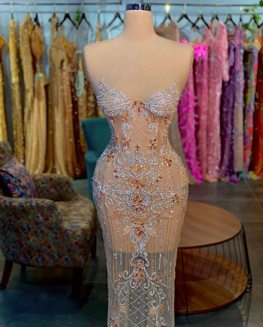 Sexy Mermaid Evening Dresses Sleeveless V Neck Shiny Beaded Appliques Sequins Floor Length Celebrity Lace Hollow Diamonds Formal Prom Dresses Gowns Pa