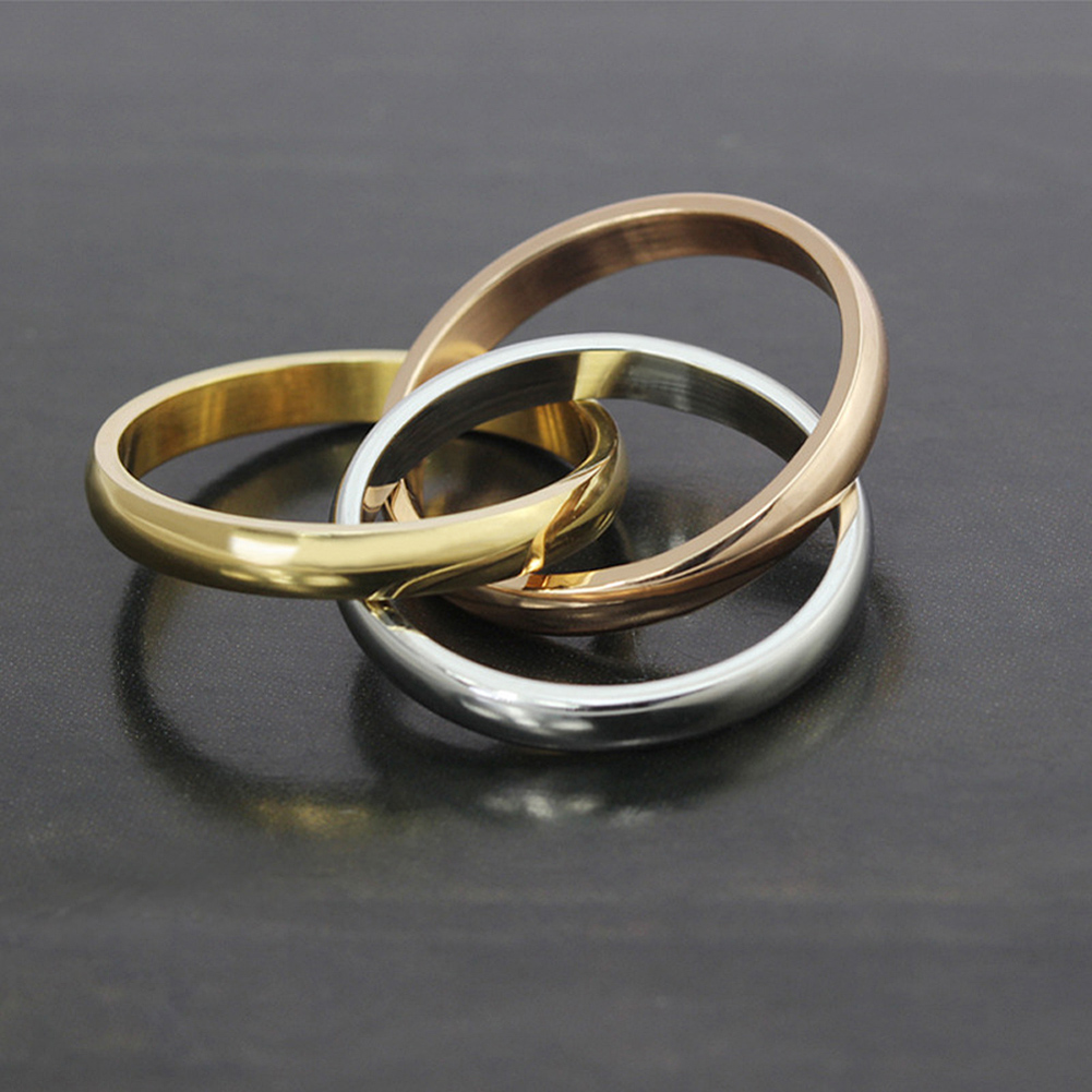 Anelli Classici Della Fascia Liscia Di Moda Luminosa 18K Reput Per San Valentino Di Gioielli Da Dito Per Dito Oro.-image