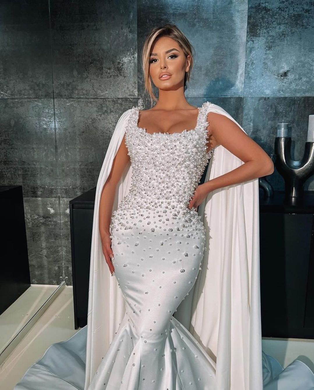 Mermaid Wedding Dresses Sleeveless Bateau Straps Cape Satin Appliques Sequins Pearls Beaded Trumpet Train or Length Plus Size Bridal Gowns abiti da sp