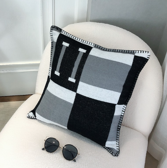 Luxury Designer Des… - image