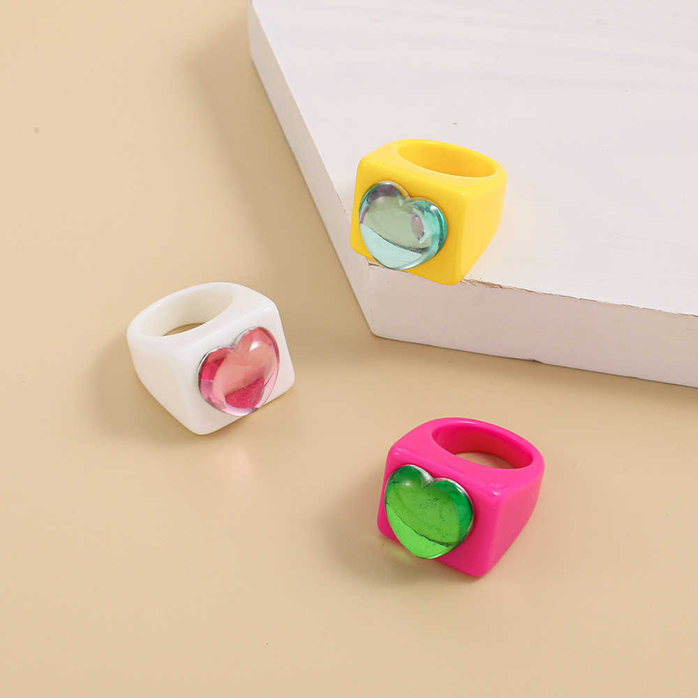 Solitaire Ring New Fashion Colorful Heart Crystal Rhinestones Zircon Geometric Square Resin Finger For Women Wedding Party Acrylic Jewelry Y2302