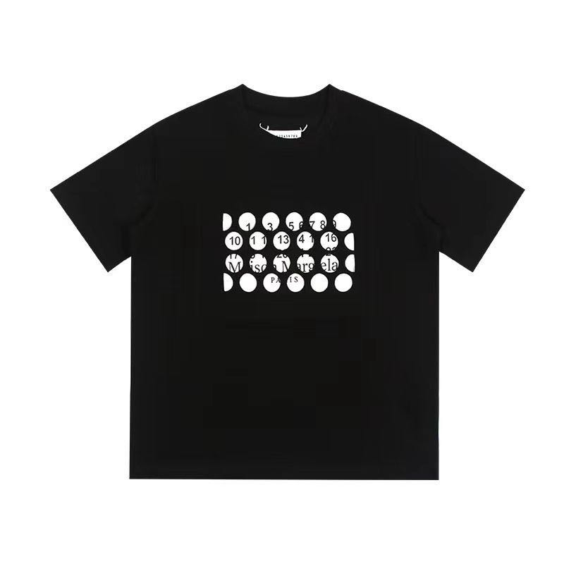 MM6 Margiela Women's T-Shirt Margiela summer niche digital LOGO print short-sleeved loose casual tide men and women t-shirt, Black
MM6 Margiela Women's T-Shirt Margiela summer niche digital LOGO print short-sleeved loose casual tide men and women t-shirt, Black