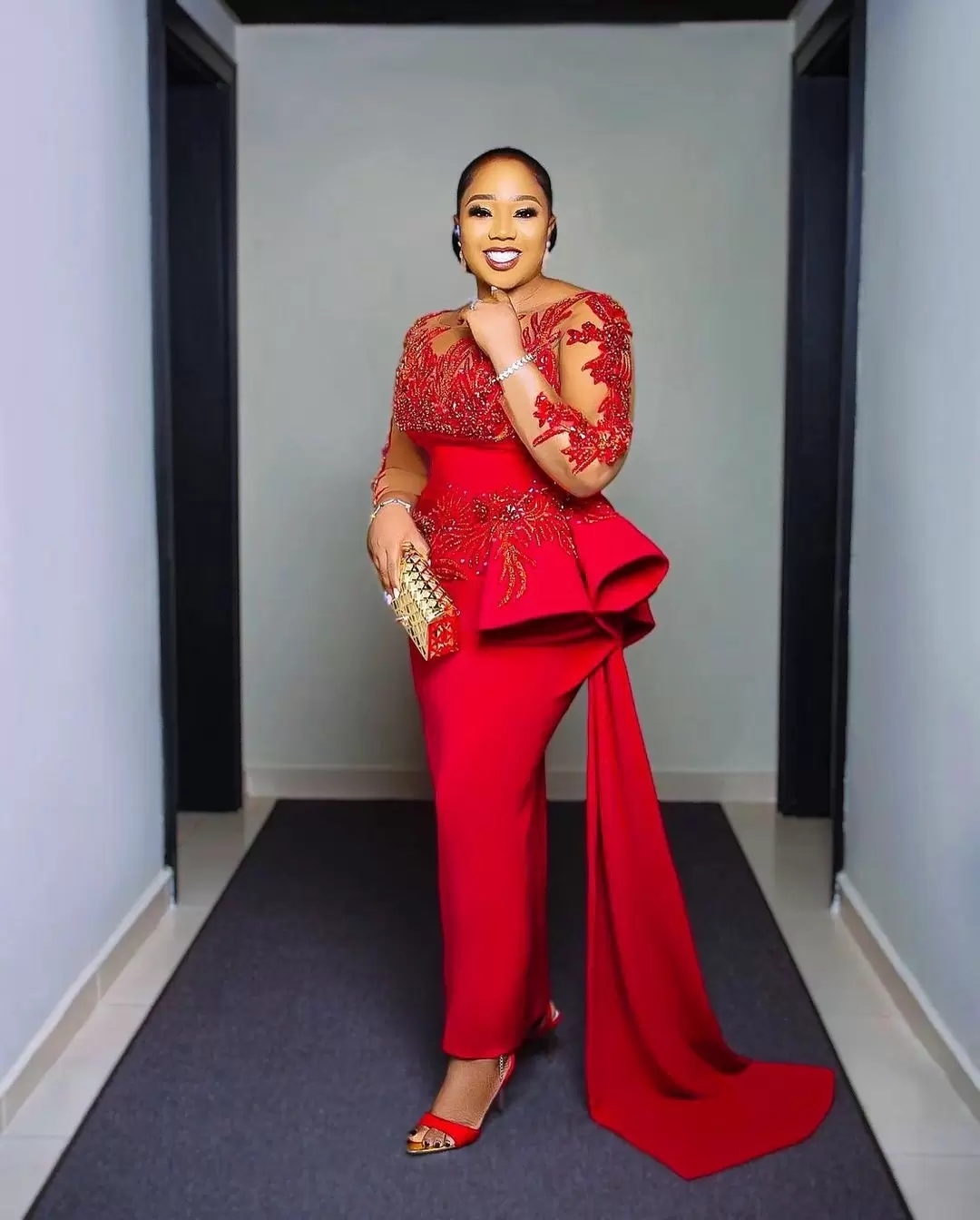 Aso Ebi Red Sheath Evening Dresses Shiny Beads Lace Applique Long Sleeves Ankle Length Satin African Prom Dress Peplum Celebrity Party Gown For Black 