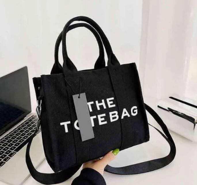 2023new women TOTE BAG letter canvas bag diagonal handbag hand shopping bag Fashion shopping bag, Red
2023new women TOTE BAG letter canvas bag diagonal handbag hand shopping bag Fashion shopping bag, Red