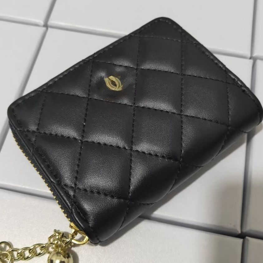 Luxury Designer Change Purse Card pack Handbag 2023 New Fashion brand coins bags Classic Short Style Organ Cards Bag Purses Factory Direct Sale, Gold
Luxury Designer Change Purse Card pack Handbag 2023 New Fashion brand coins bags Classic Short Style Organ Cards Bag Purses Factory Direct Sale, Gold