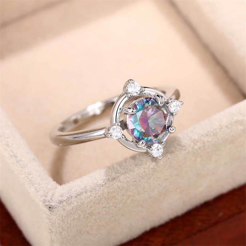 Solitaire Ring Huitan Funny Colored Cubic Zirconia Round Rings for Women Exquisite Finger Accessories Party Birthday Gift New Fashion Jewelry Y2302