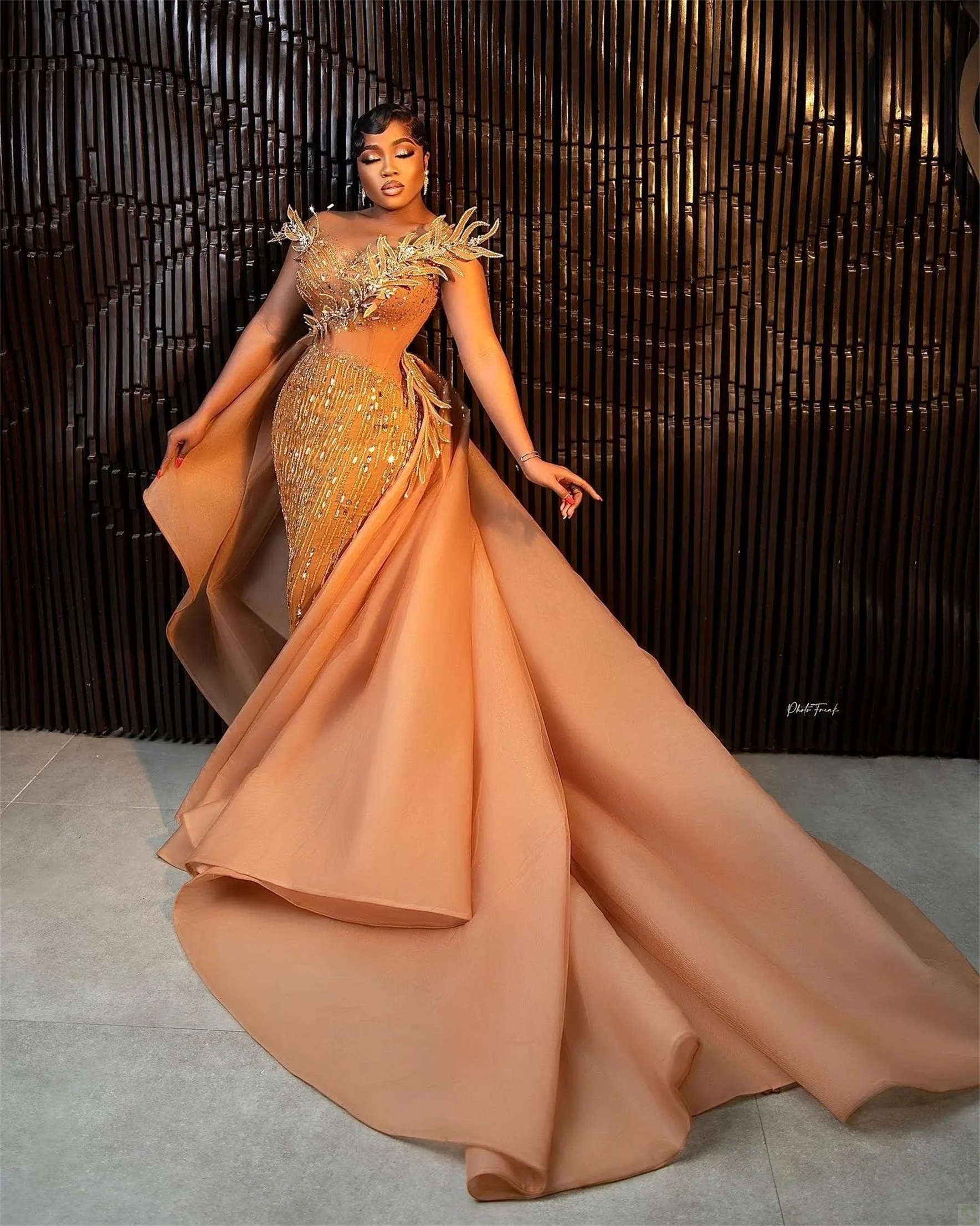 Arabic Plus Size Mermaid Evening Dresses Beaded Crystals Sheer Neck Prom Dresses Formal Party Reception Gowns