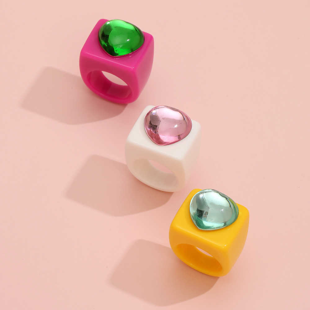 Solitaire Ring New Fashion Colorful Heart Crystal Rhinestones Zircon Geometric Square Resin Finger For Women Wedding Party Acrylic Jewelry Y2302