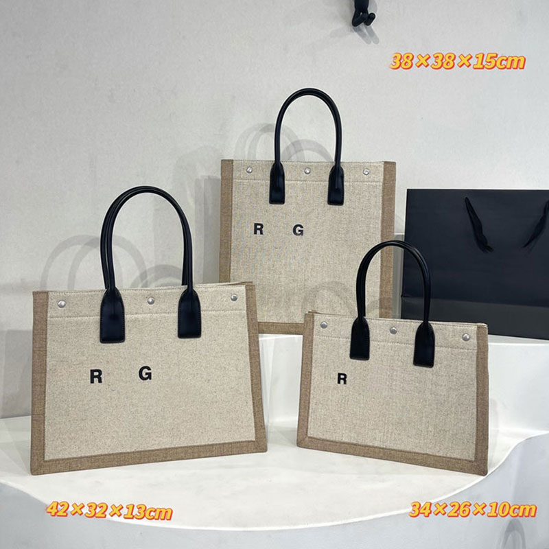 Gauche Tote Bag Linen Handbag Large Capacity Shopping Bags Real Leather Handle Internal Zipper Pocket Snap Button Closure Three Size Canvas Handbags
Gauche Tote Bag Linen Handbag Large Capacity Shopping Bags Real Leather Handle Internal Zipper Pocket Snap Button Closure Three Size Canvas Handbags