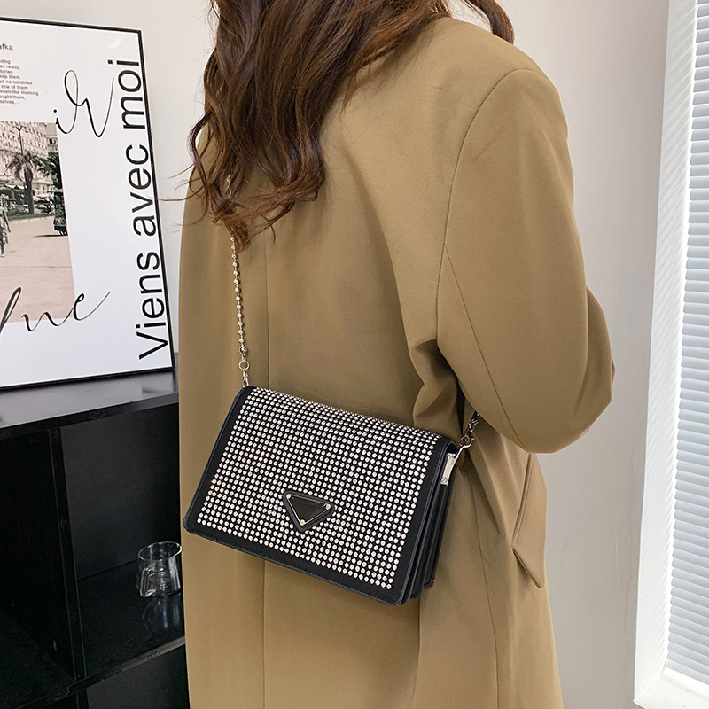 Designer kids triangle Rhinestone handbag 2023 girls metal chain crossbody bags children bling one shoulder bag, Black
Designer kids triangle Rhinestone handbag 2023 girls metal chain crossbody bags children bling one shoulder bag, Black