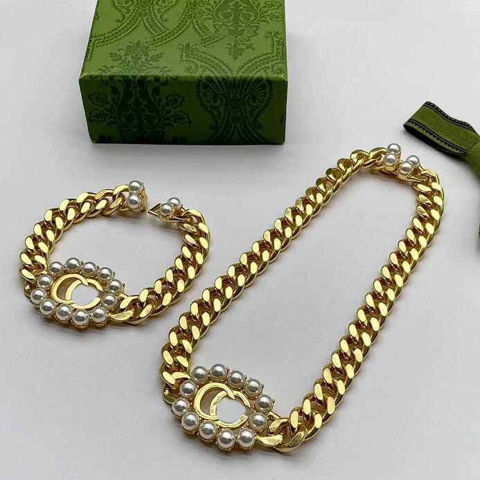 2023 18k gold plated bracelet necklace set Pulseira collar designer for woman retro fashion brand pearl armband ketting high quality with box
2023 18k gold plated bracelet necklace set Pulseira collar designer for woman retro fashion brand pearl armband ketting high quality with box